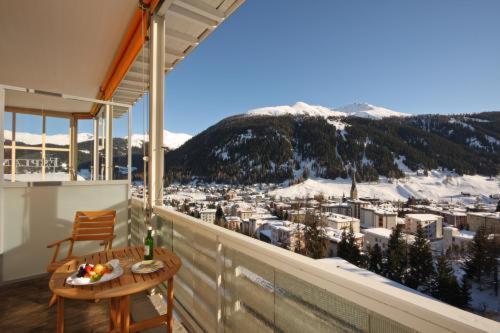 Esplanade Swiss Quality Hotel Davos Rum bild