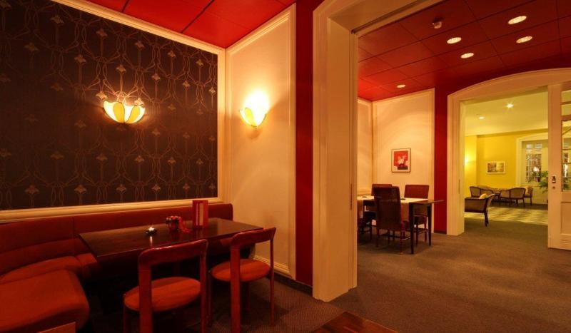 Esplanade Swiss Quality Hotel Davos Restaurang bild